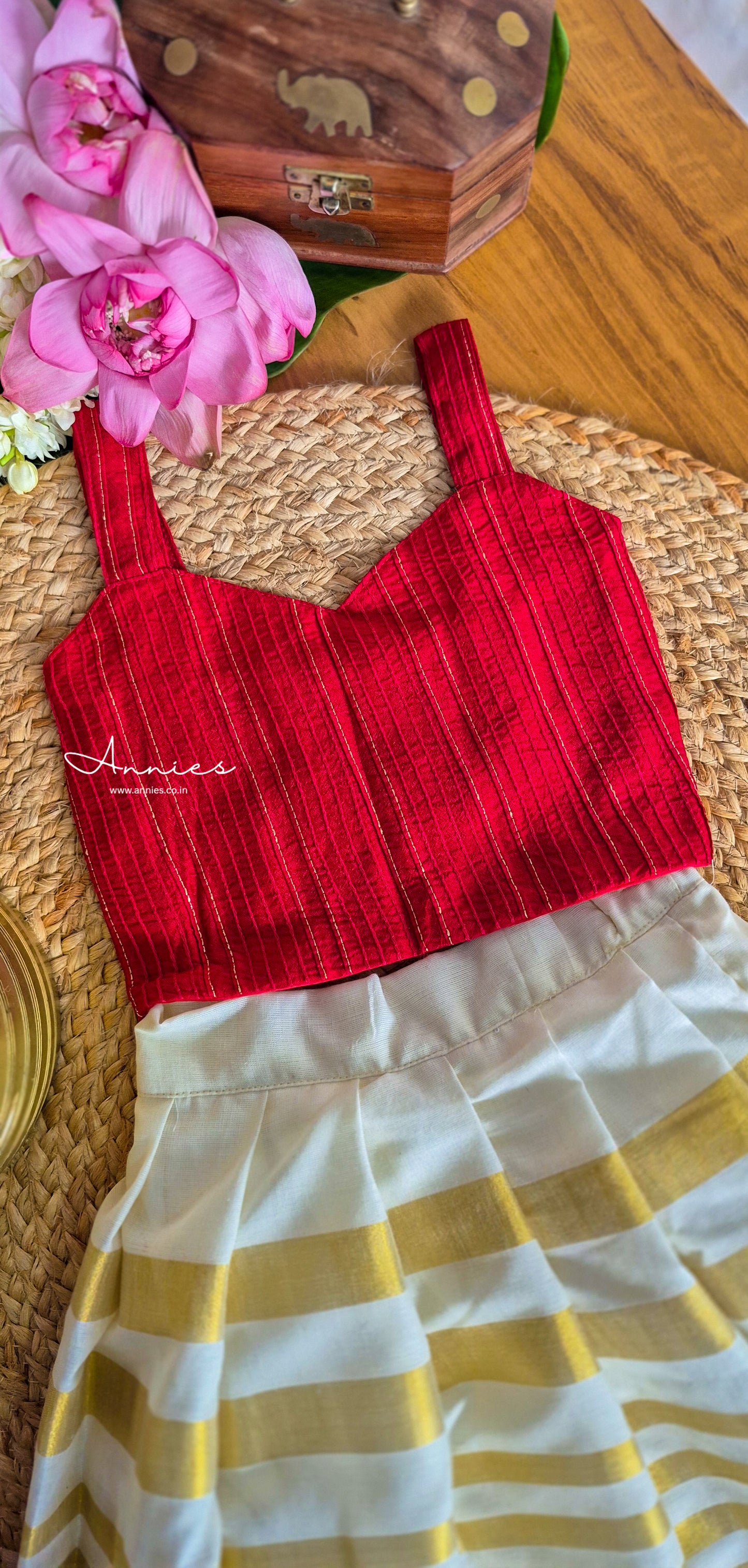 Kasavu Skirt and Red Blouse