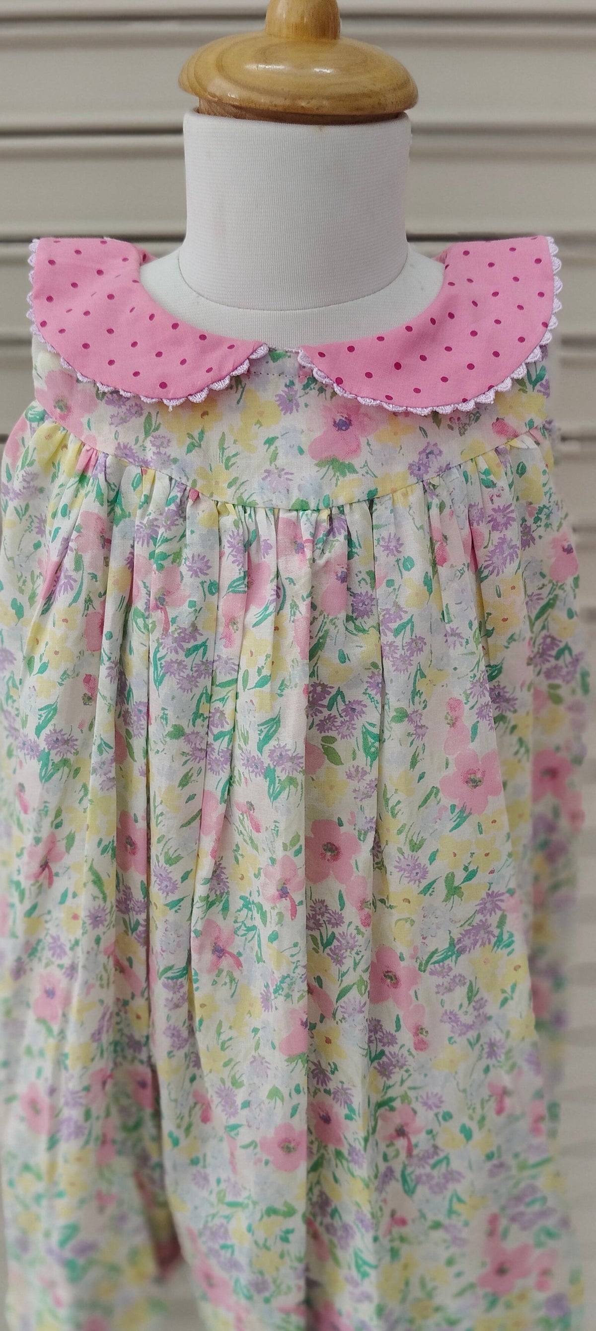 Berry blossom peterpan collar Matilda