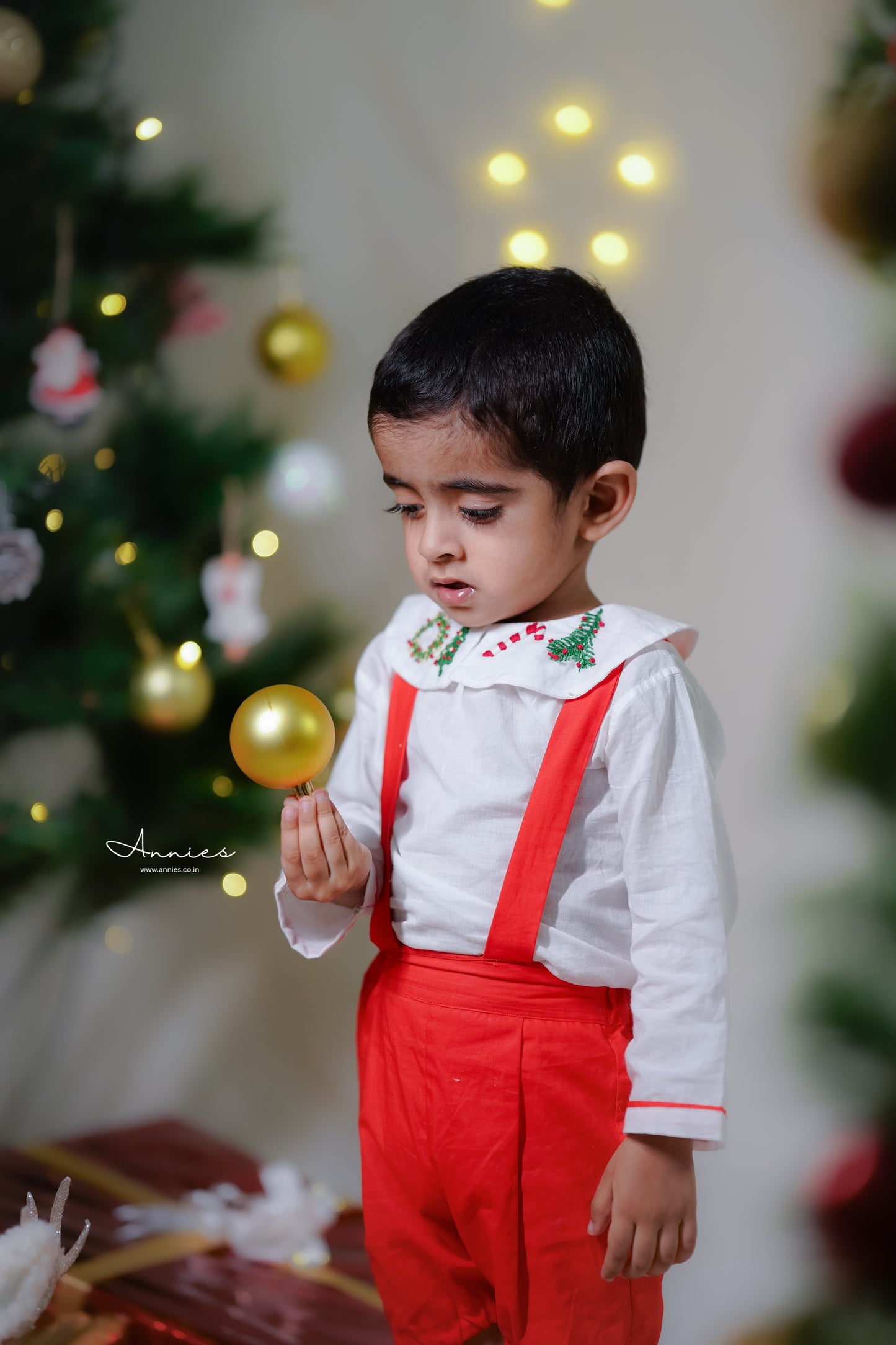 Red and Offwhite Christmas Shorts Set for Boys