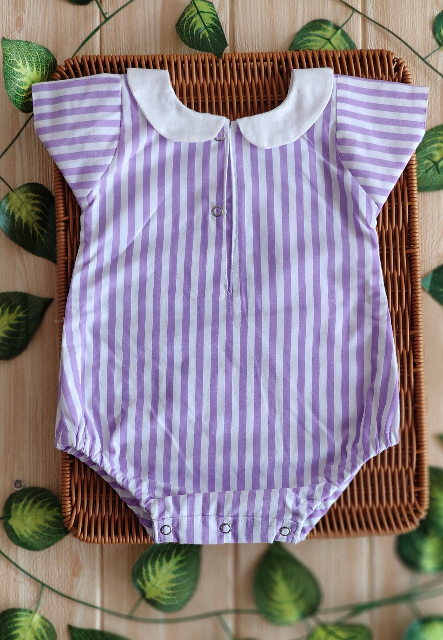 Purple stripes romber with collar