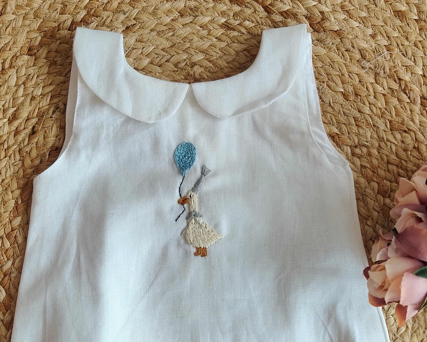 Peterpan collar White  goose romber