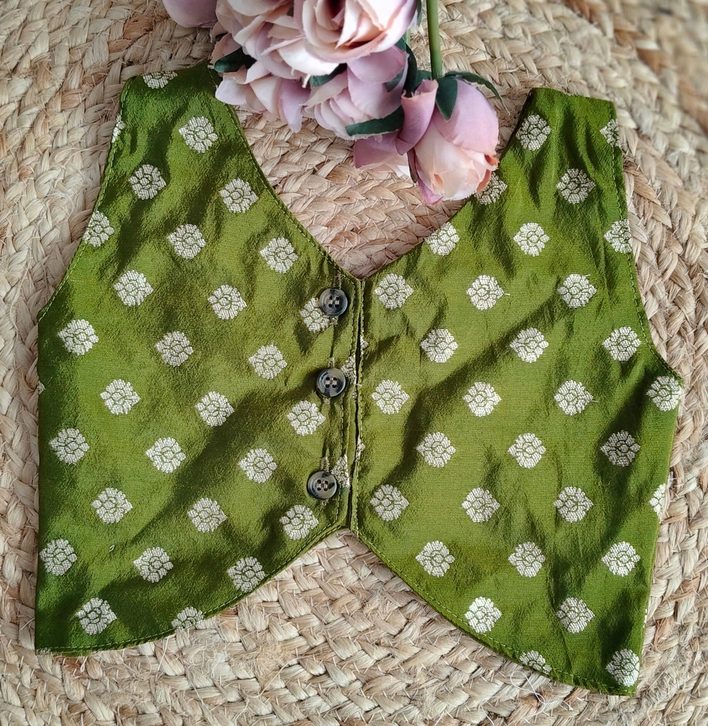 Thalir pista green V-Neck sleeveless blouse