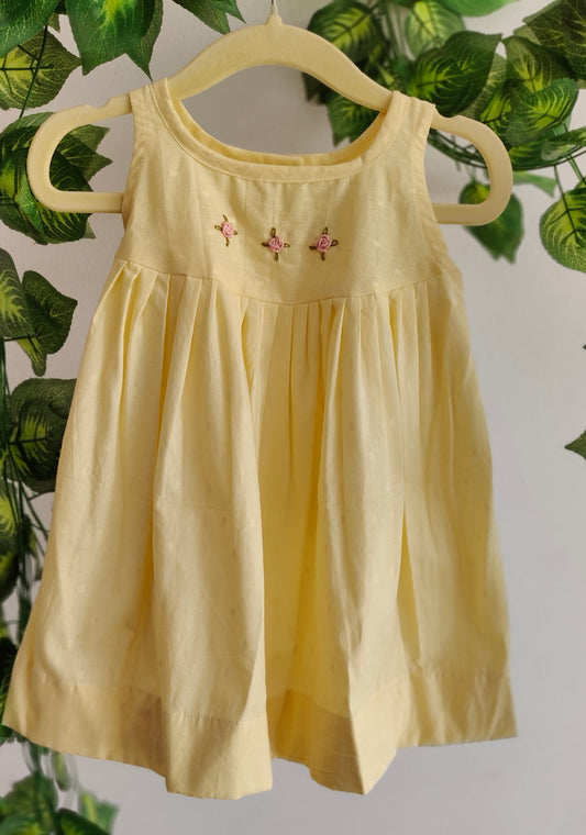 Little matilda dress in yellow